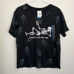 “Zoe & Liv” Size Large Skeleton Tee
